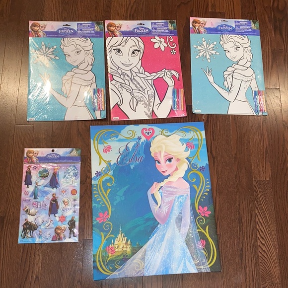 NWT Bundle of Frozen art pieces